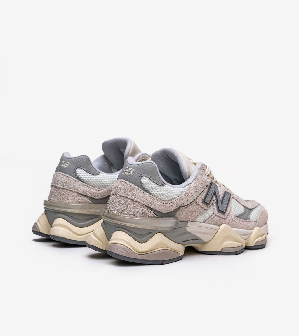 New Balance 9060 Moonbeam Sea Salt