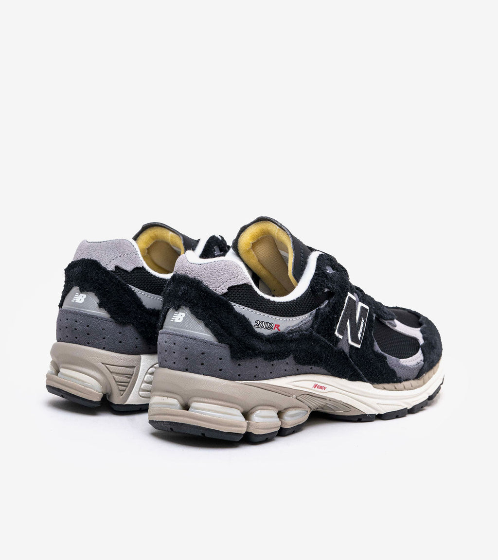 New Balance 2002R Protection Pack Black Grey