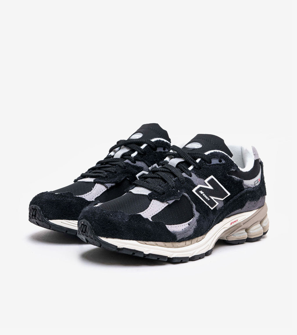 New Balance 2002R Protection Pack Black Grey