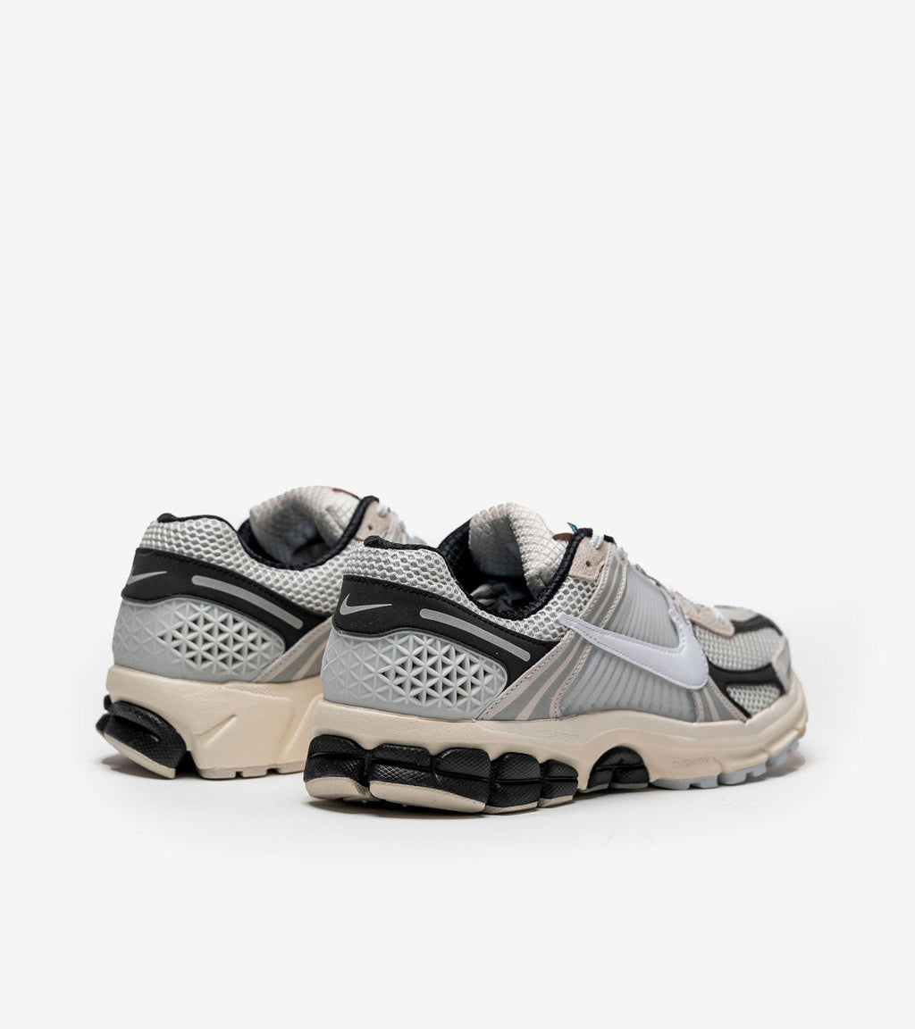 Nike Zoom Vomero 5 Supersonic Light Bone Black